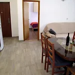 아파트먼트 클라낙 아파트 *
