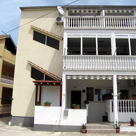 Klanac Apartmán *