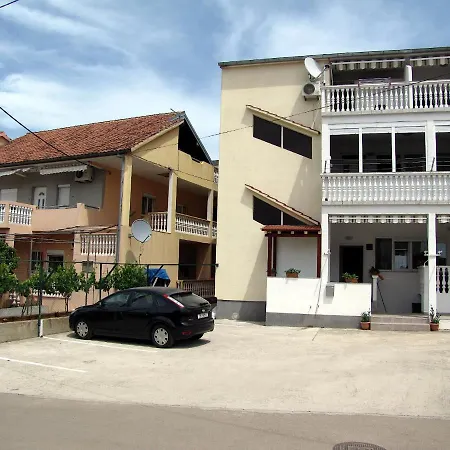 公寓 克拉娜克公寓酒店 扎达尔