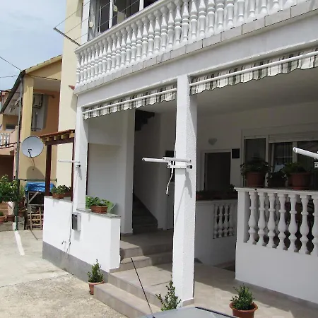 克拉娜克公寓酒店