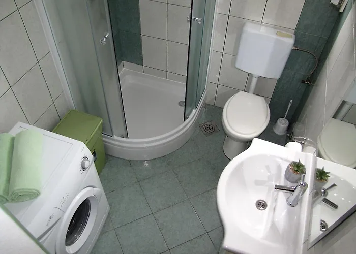 克拉娜克公寓酒店