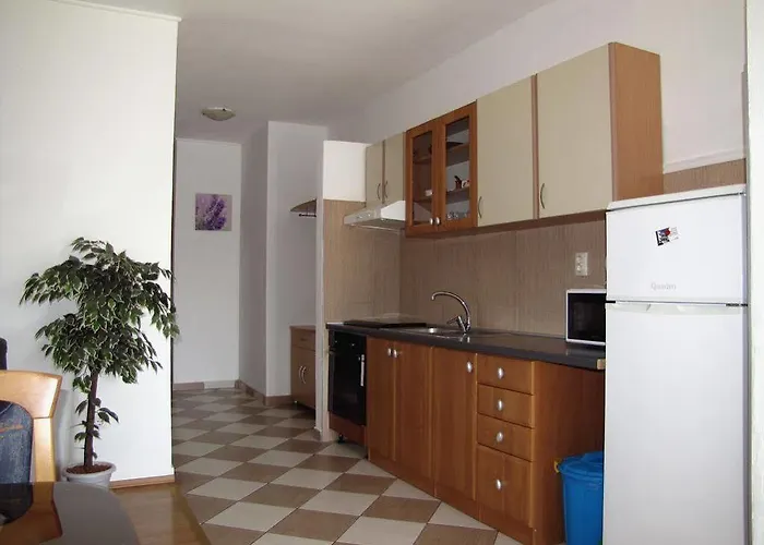 克拉娜克公寓酒店