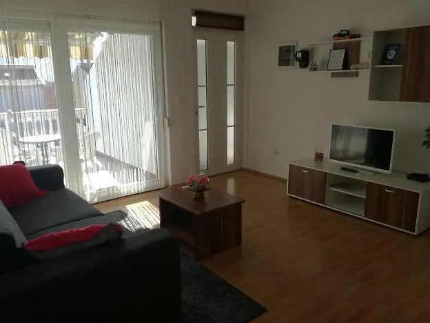 Appartamento Klanac *