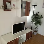 شقة Klanac