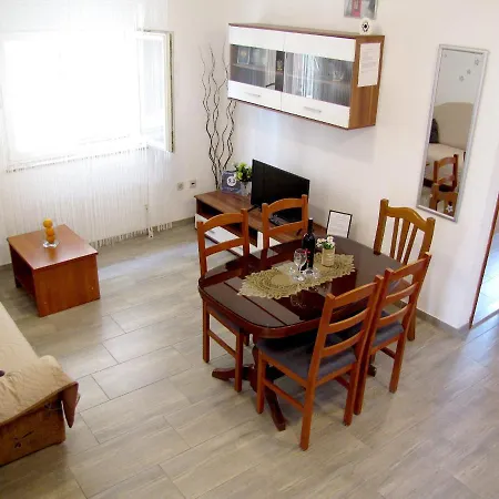Klanac Apartment