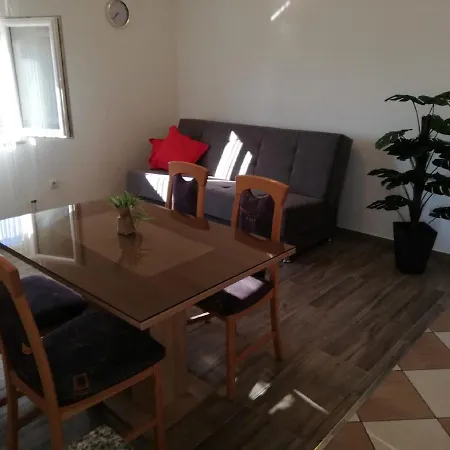 Klanac Apartment