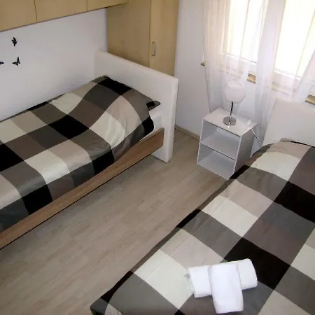 Klanac Appartement *