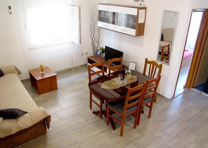 아파트먼트 클라낙 아파트