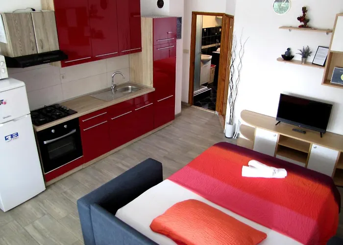 아파트먼트 클라낙 아파트 *